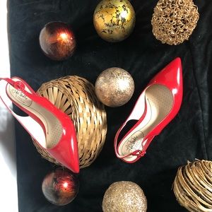 *New- Life stride Red Classic Pump